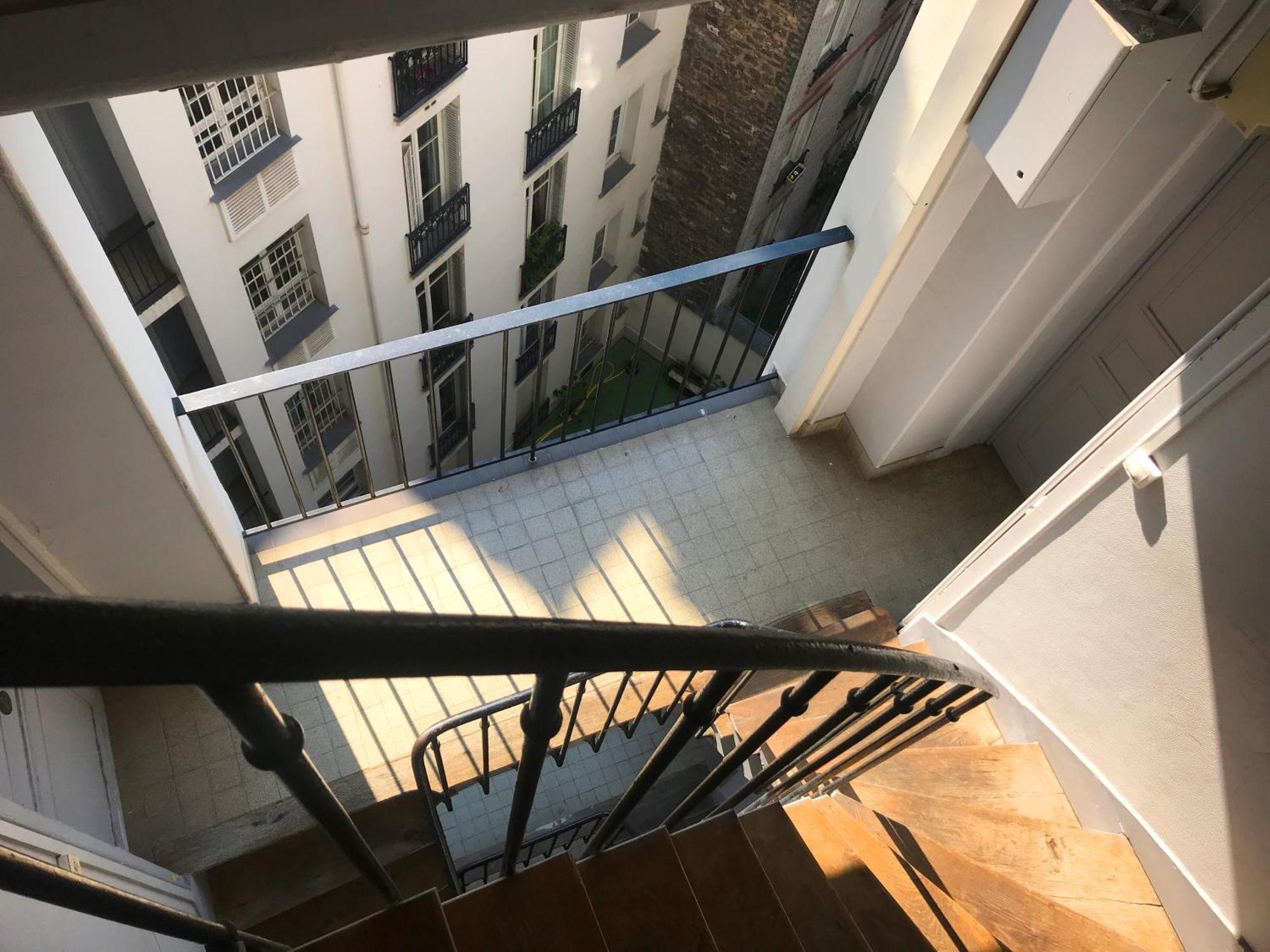 Petite Attique - Avec Vue Sur La Tour Eiffel Appartamento Parigi